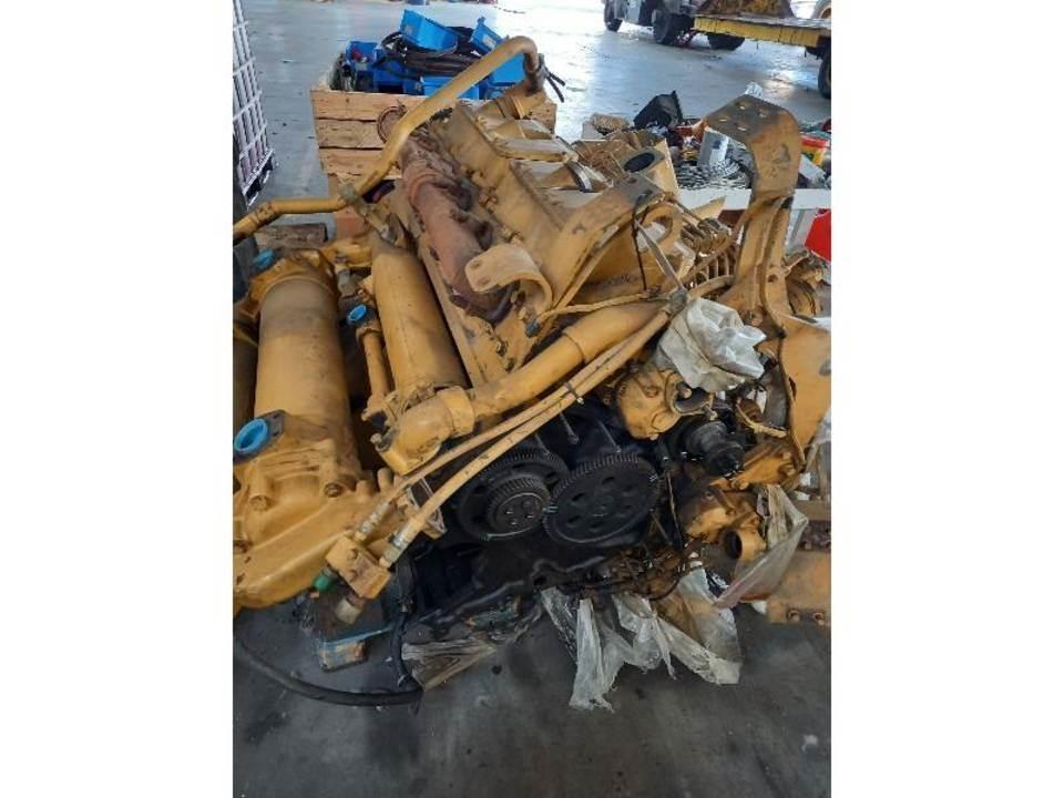 CAT 775B 엔진