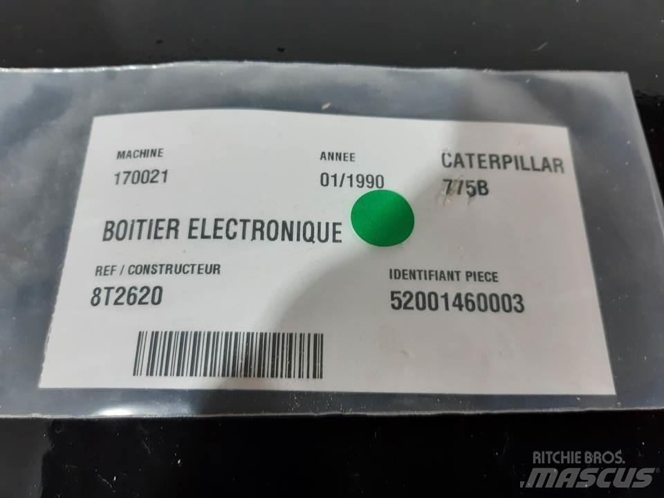 CAT 775B 캐빈 및 인테리어