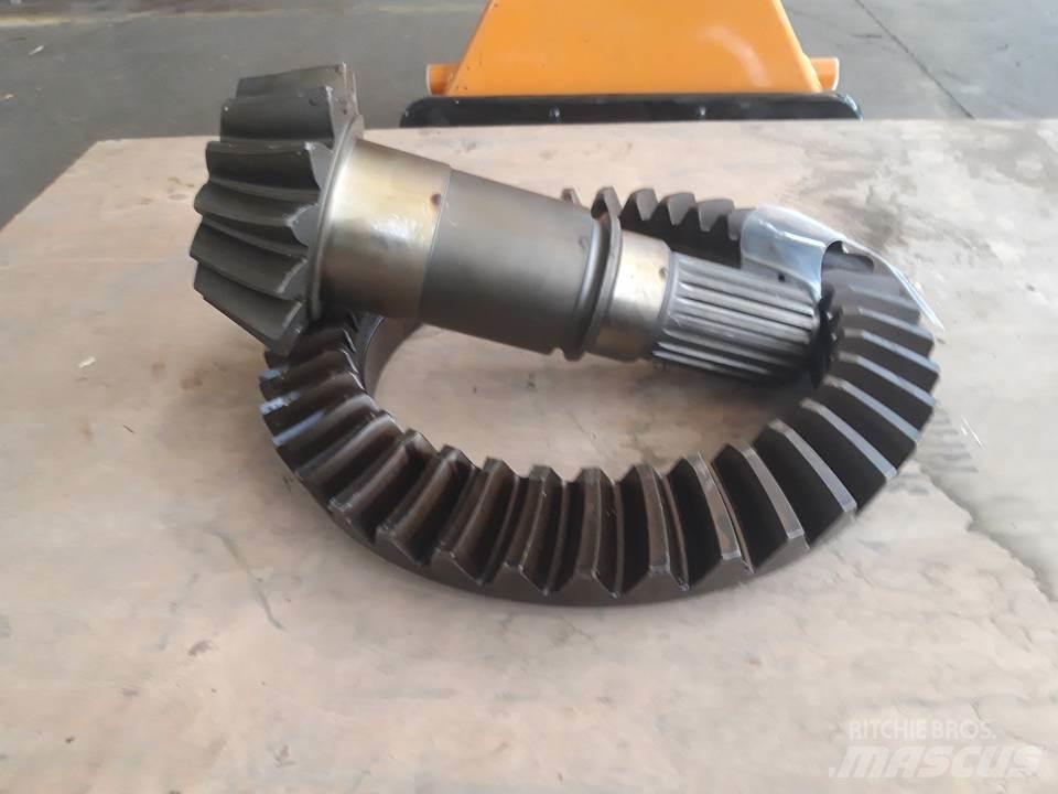 CAT 824B 트랜스미션