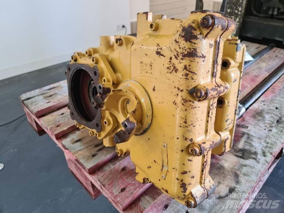 CAT 906H 트랜스미션