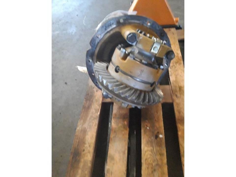 CAT 936E 트랜스미션