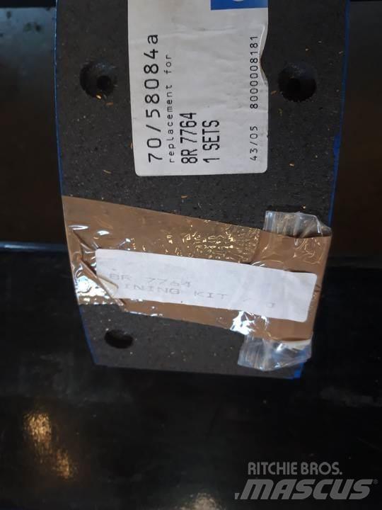 CAT 950 트랙, 체인 및 언더캐리지