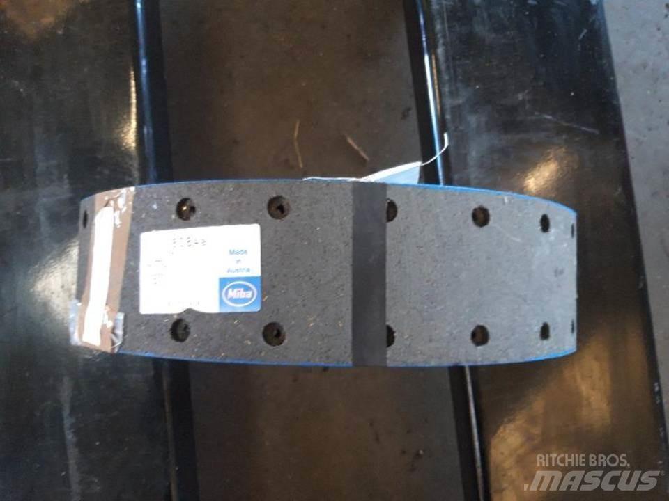CAT 950 트랙, 체인 및 언더캐리지