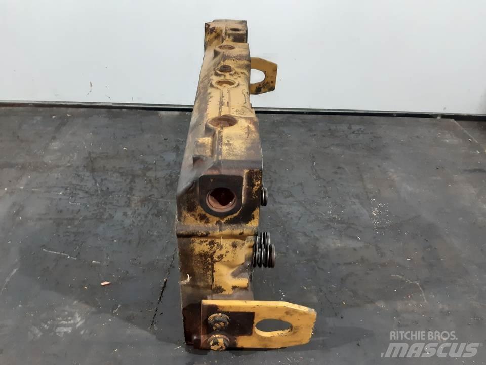 CAT 963 엔진