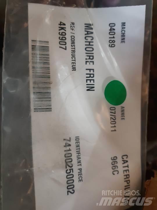 CAT 966C 트랙, 체인 및 언더캐리지