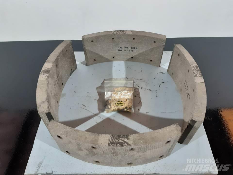 CAT 966C 트랙, 체인 및 언더캐리지