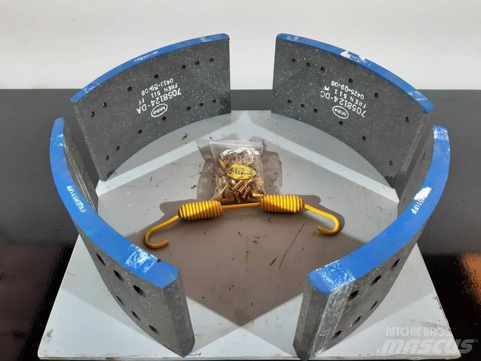 CAT 966D 트랙, 체인 및 언더캐리지