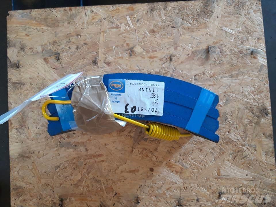 CAT 966D 트랙, 체인 및 언더캐리지