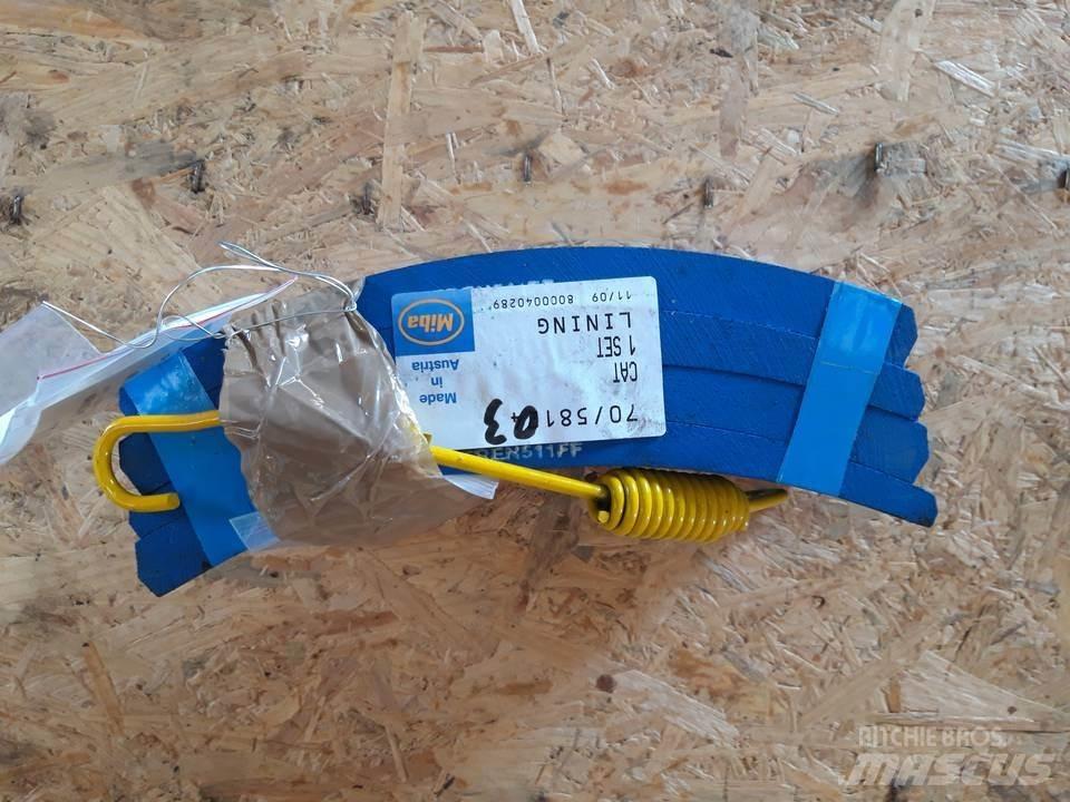 CAT 966D 트랙, 체인 및 언더캐리지
