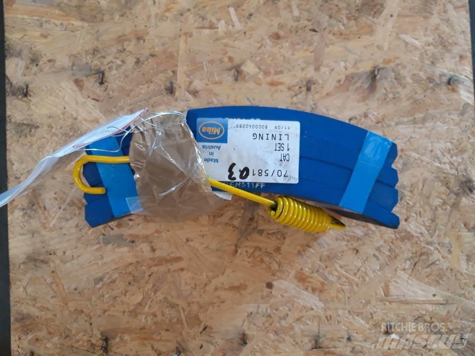CAT 966D 트랙, 체인 및 언더캐리지