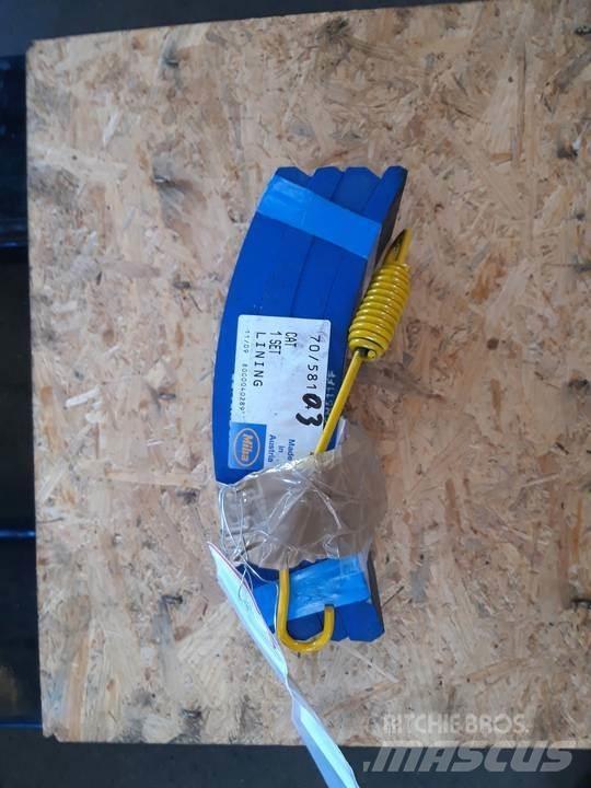 CAT 966D 트랙, 체인 및 언더캐리지
