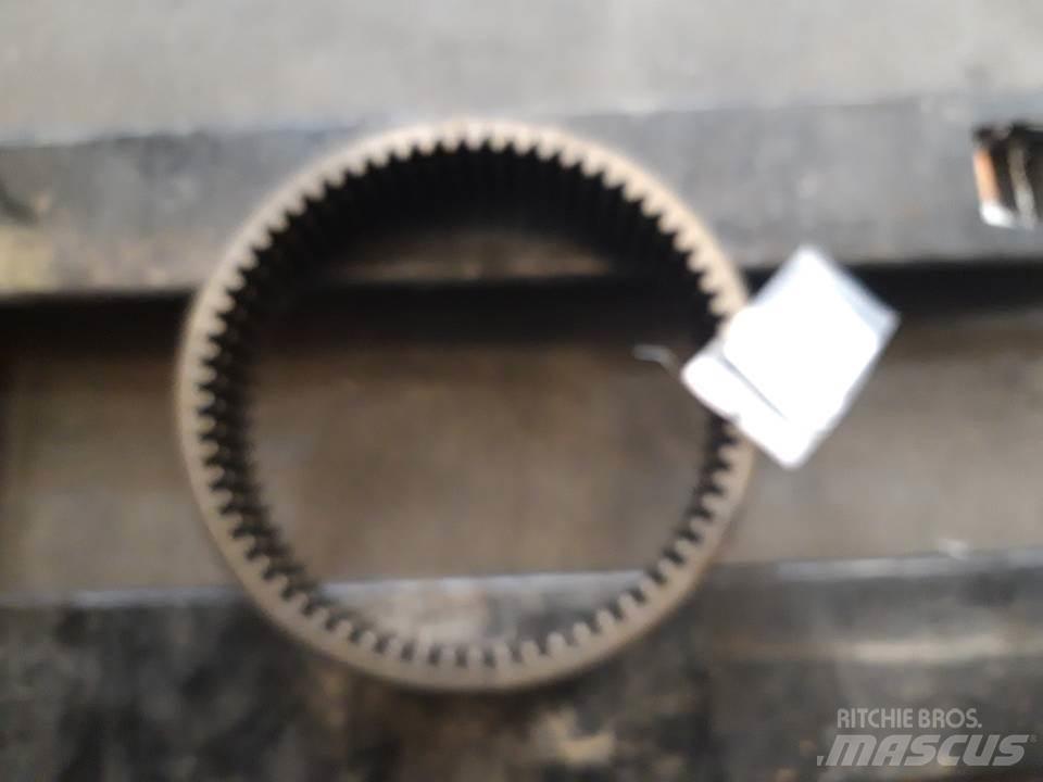 CAT 966E 트랜스미션