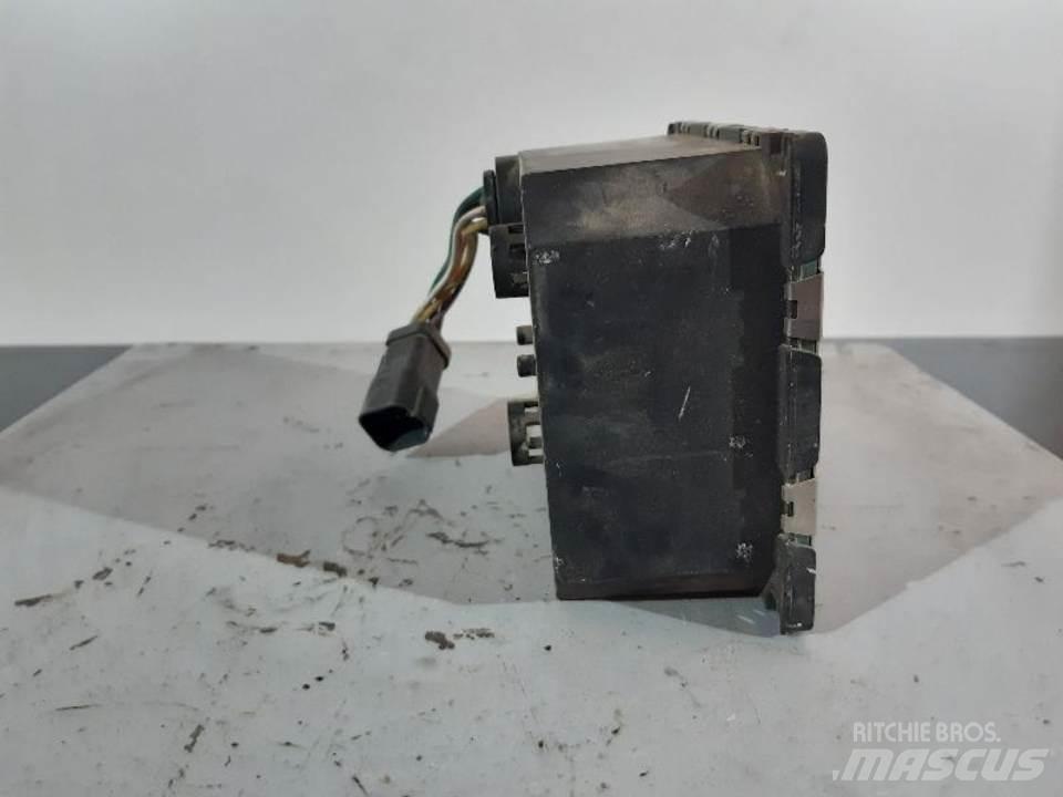 CAT 980GII 캐빈 및 인테리어