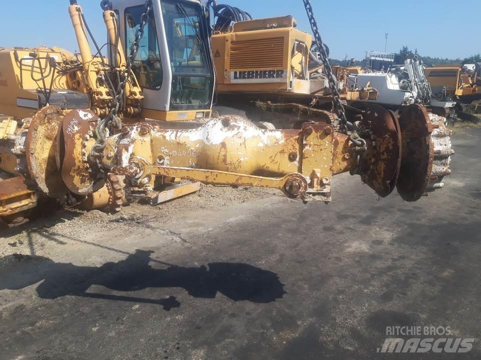 CAT D250D 트랜스미션