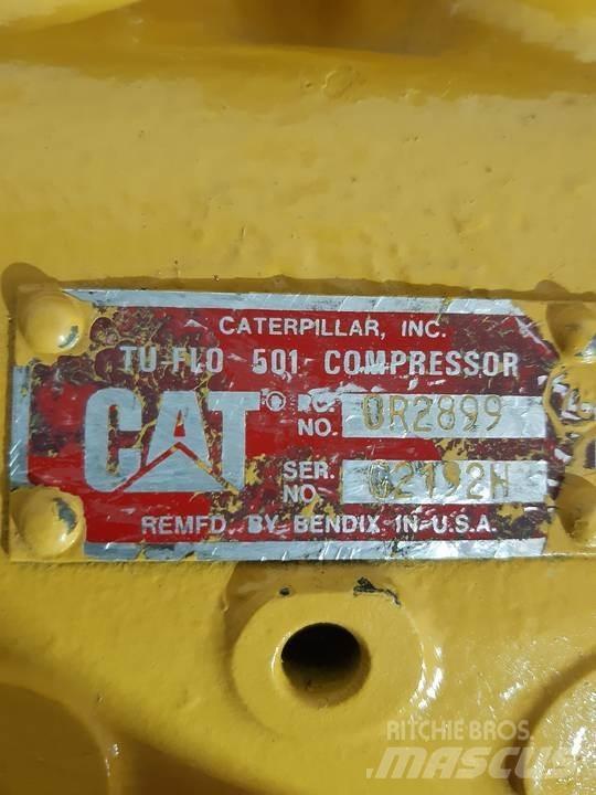 CAT D30D 엔진