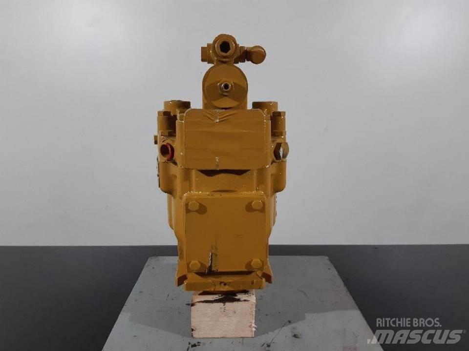 CAT D5H 유압식 기계