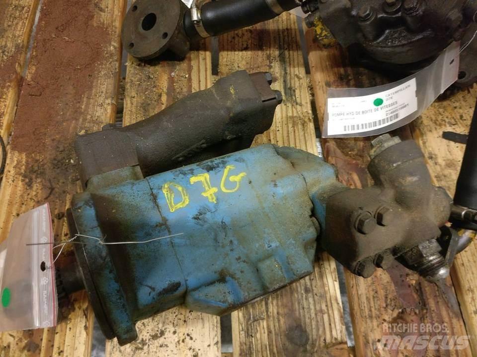 CAT D7G 유압식 기계