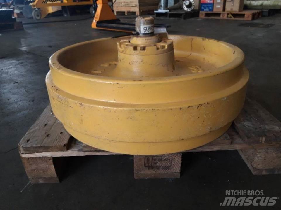 CAT D7R 트랙, 체인 및 언더캐리지