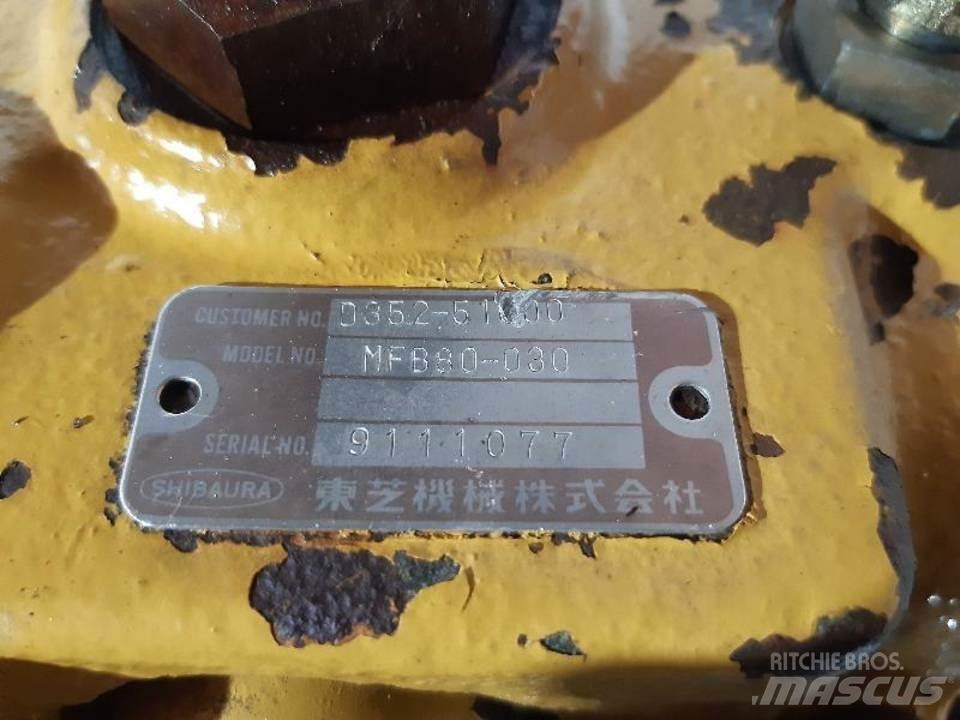 CAT E120B 유압식 기계