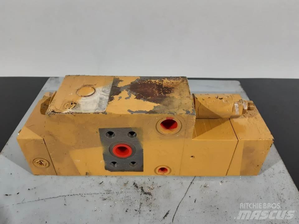 CAT M315 유압식 기계