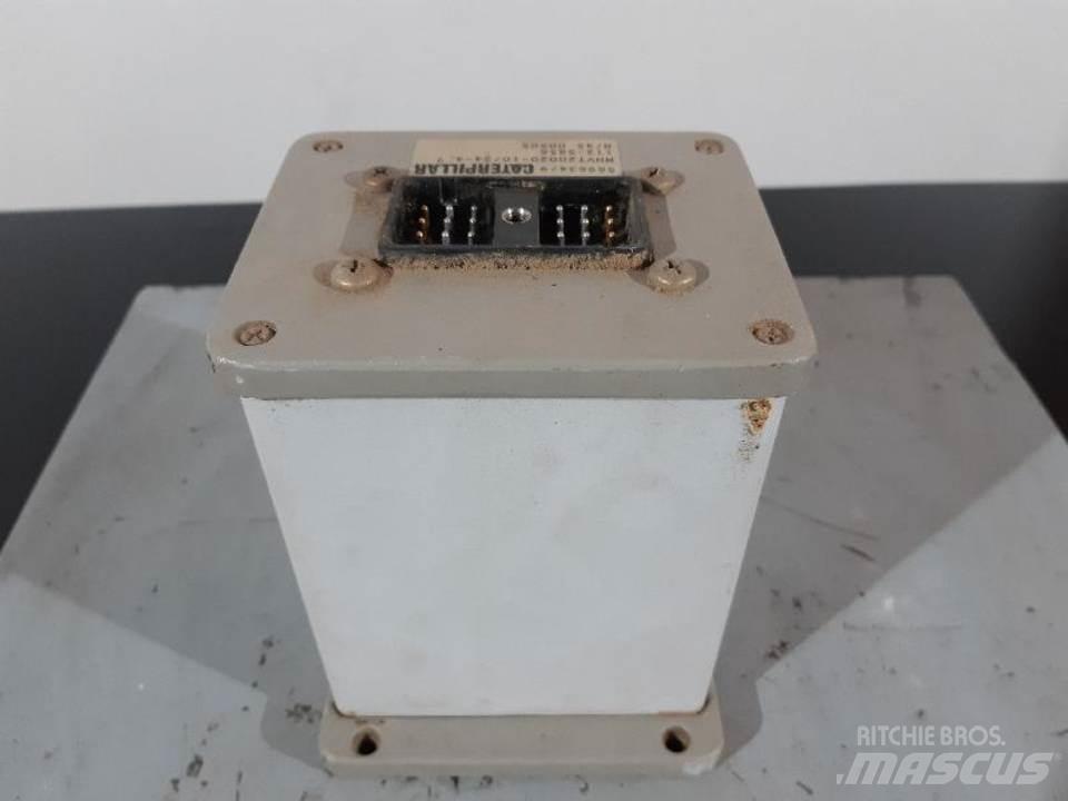 CAT M318 캐빈 및 인테리어