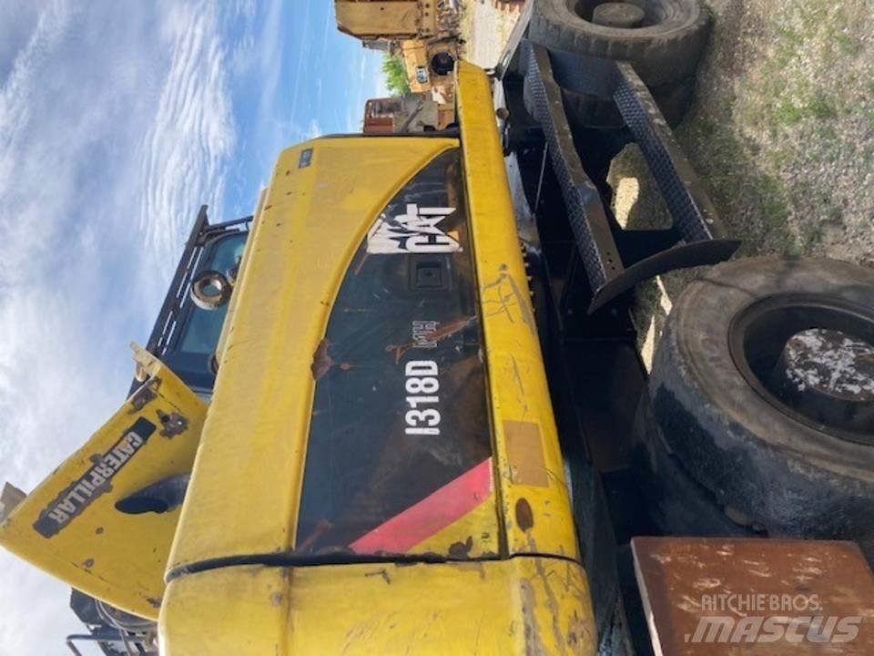 CAT M318D 캐빈 및 인테리어