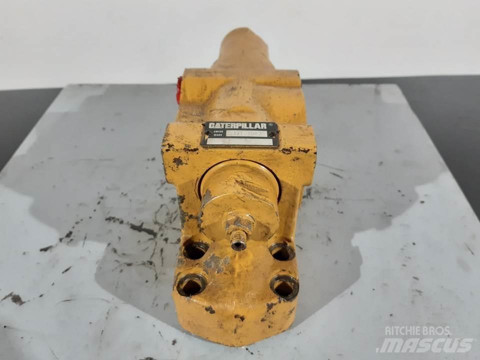 CAT M320 유압식 기계