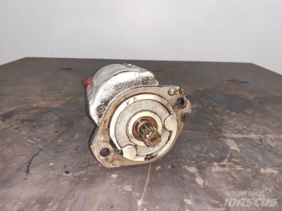 CAT M322C 유압식 기계
