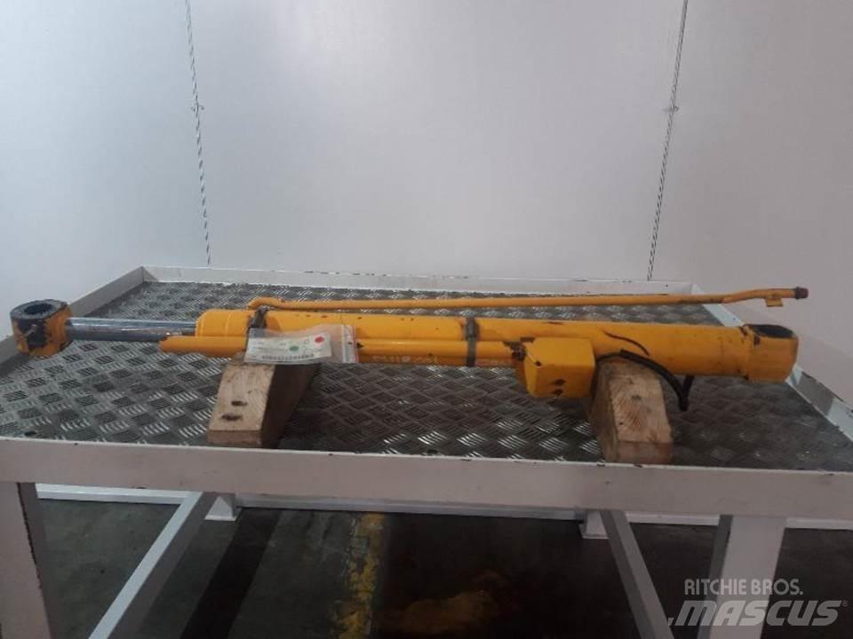 JCB 4CX 유압식 기계