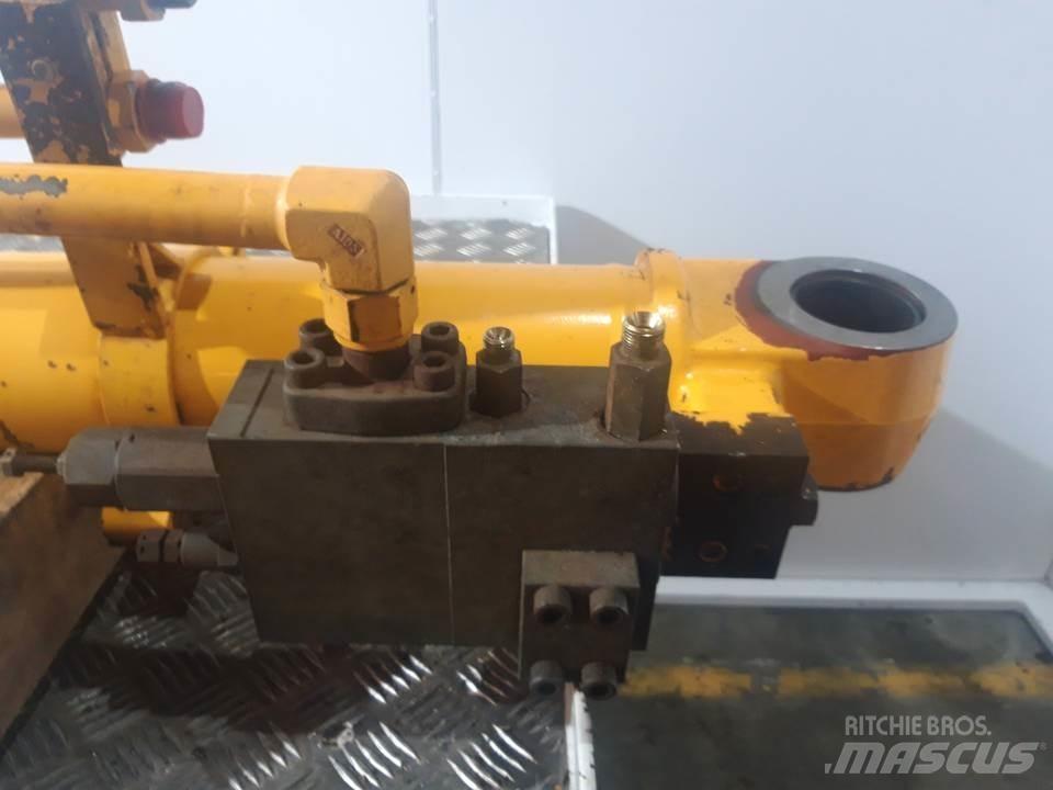 JCB JS160 유압식 기계
