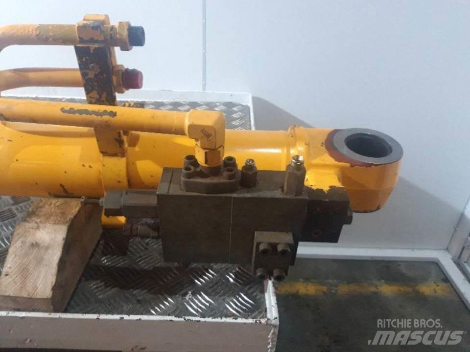 JCB JS160 유압식 기계