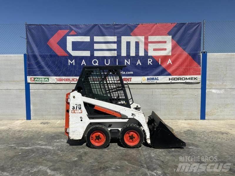 Bobcat S70 미니 로더