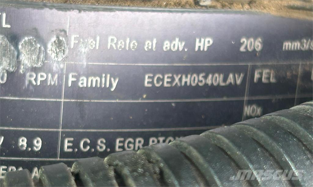 Altec AC38-127S 크레인 트럭