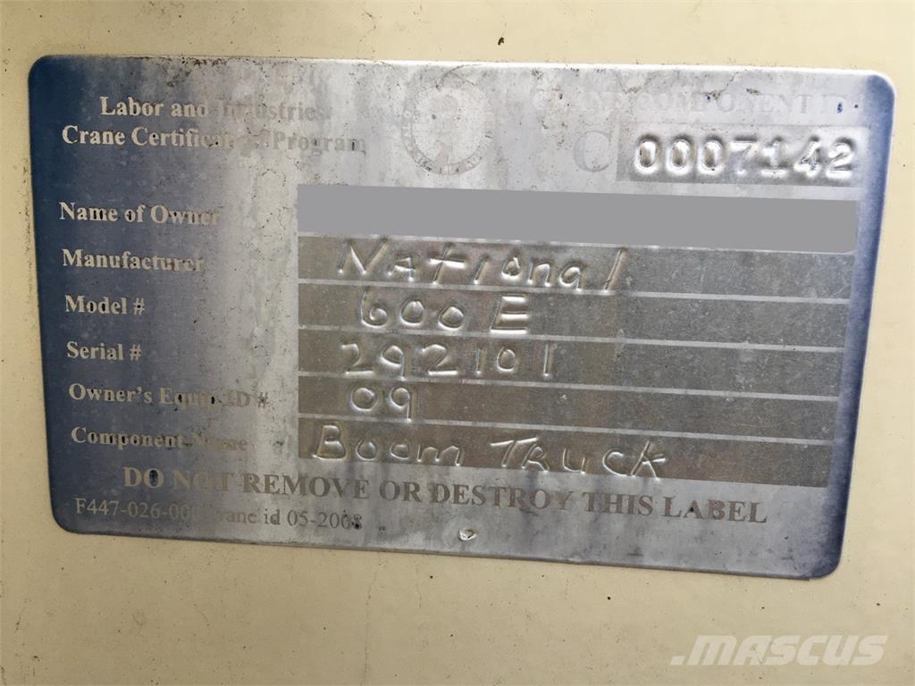 National 680E 크레인 트럭