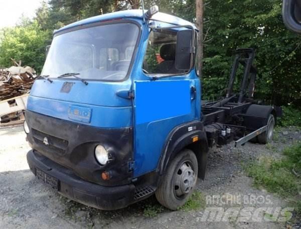 Avia A80 L 훅 리프트 트럭