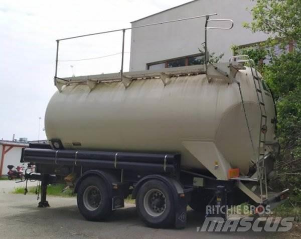 Feldbinder Kizh 30.2 탱커 트럭