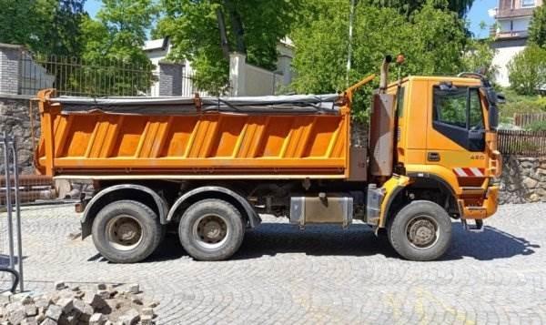 Iveco B066 덤프 트럭