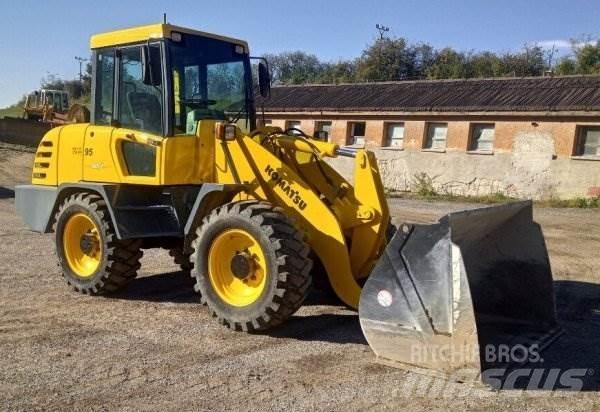 Komatsu WA 95  휠로우더