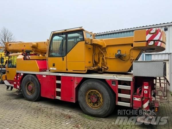 Liebherr 1030-2.1 크레인 트럭