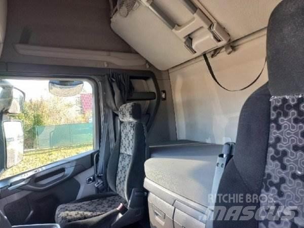 Scania R450 트랙터 유닛