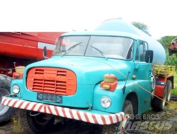 Tatra 148 CAS 10 탱커 트럭