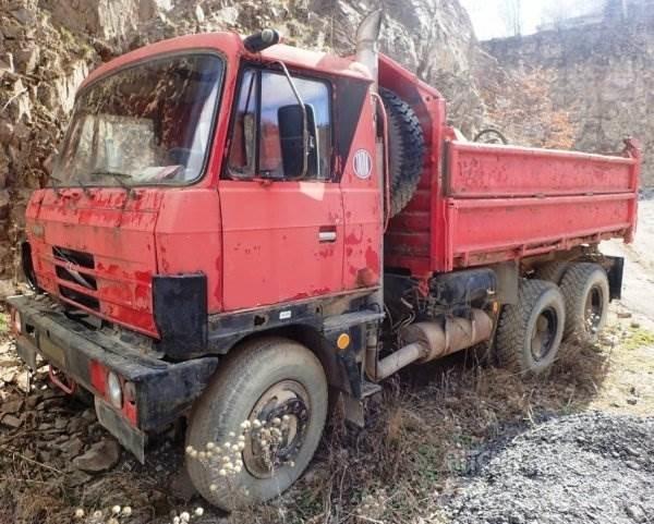Tatra 815 덤프 트럭