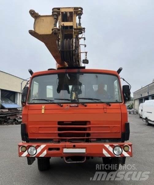 Tatra 815 AD20 T 크레인 트럭