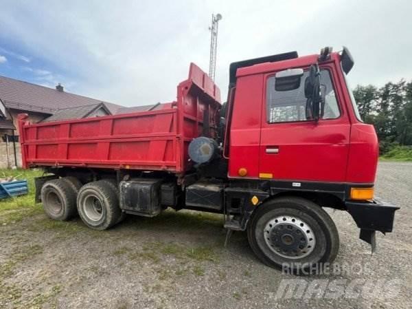 Tatra T815 덤프 트럭