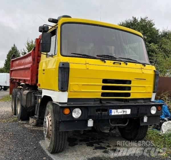 Tatra T815 덤프 트럭