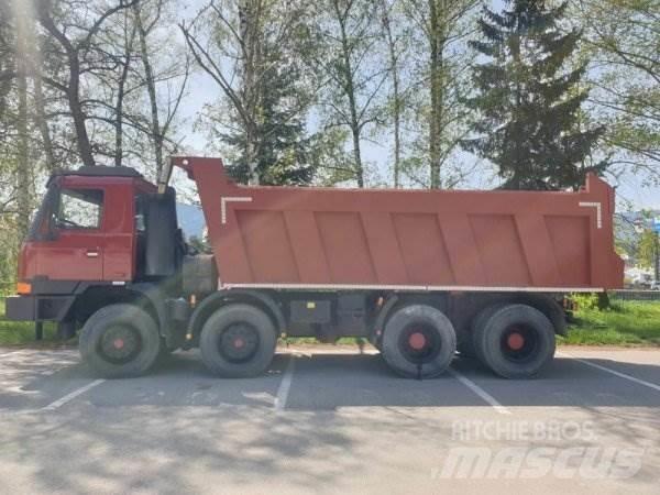 Tatra T815 Terrno 1 덤프 트럭