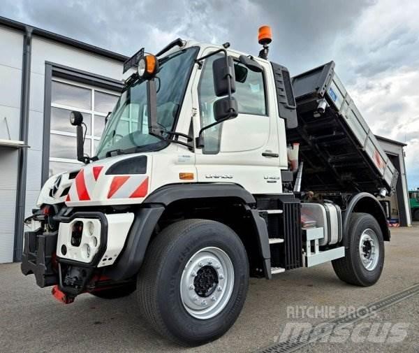 Unimog U 423 모래(염화칼슘) 살포기