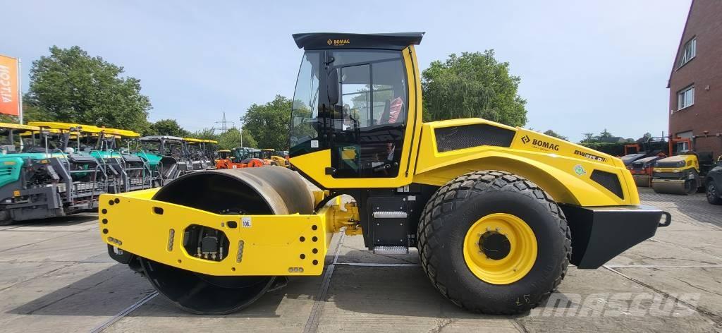 Bomag BW 213 D-5 싱글 드럼 롤러