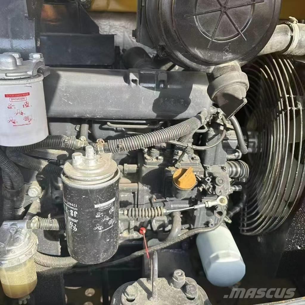 Komatsu PC 56-7 대형 굴삭기 29톤 이상