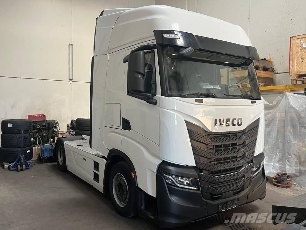 Iveco S-Way AS 440 트랙터 유닛